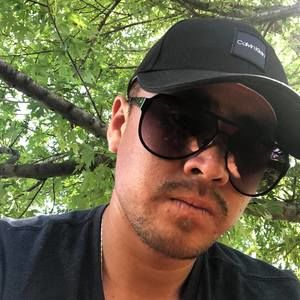 Meet your Posher, Ulises